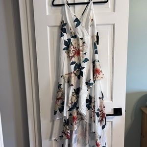 Lulus floral dress - NWT